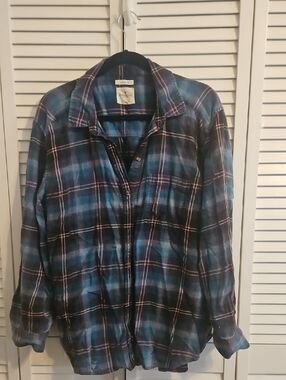 American Eagle Outfitters Blue Plaid Button-Down Shirt